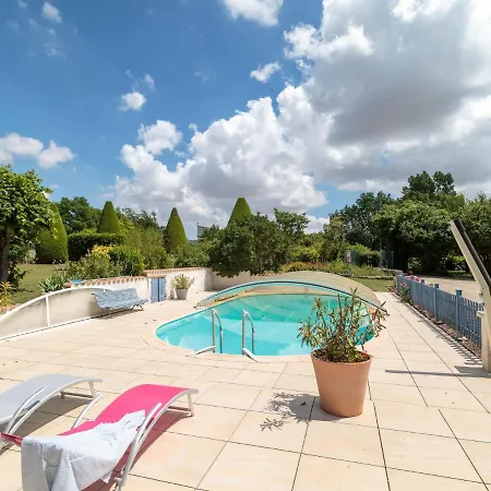 Au Bord Du Canal By Interhome *