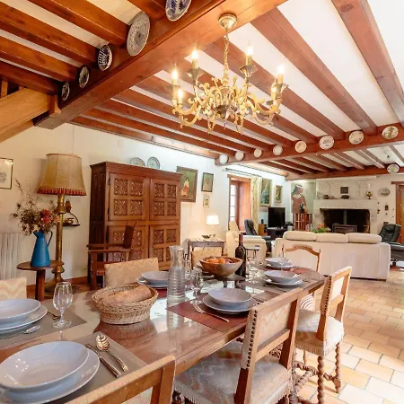 Au Bord Du Canal By Interhome Mauzé-sur-le-Mignon